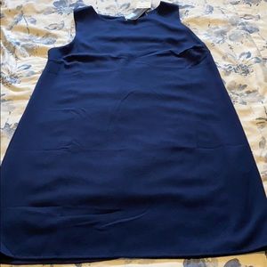 2/20 🦋 Straight Line Navy Dress